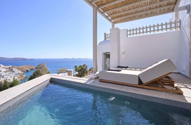 160 m2 Villa with Private pool & Sea View