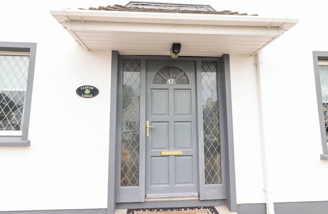 17 Clover Hill