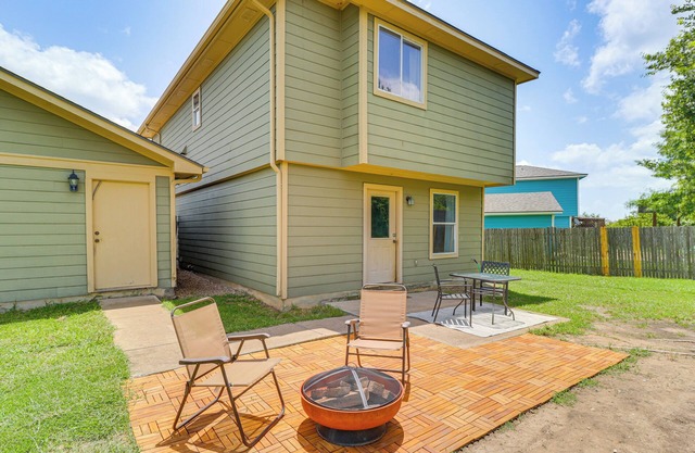 17 Mi to Dtwn Austin: Family Home w/Patio!