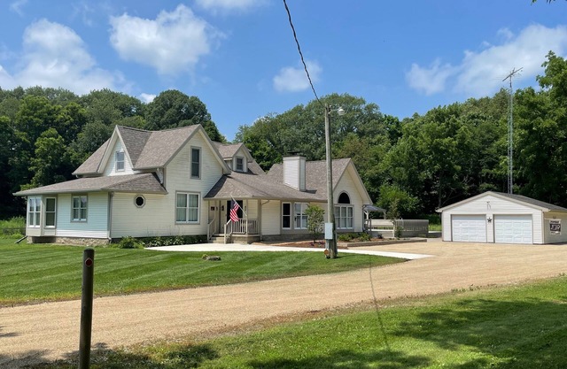 1815 Farmhouse with historical significance