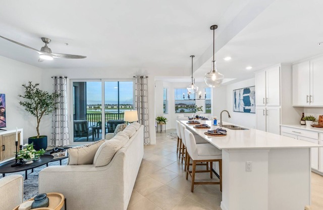 1833 Babcock National Condo