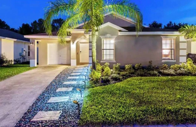 191 Starbird Villa 5BD Pool&Spa near Disney