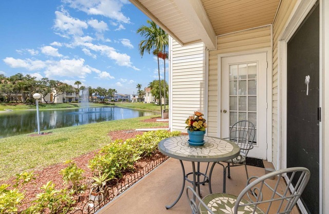 2/2 Pondview Haven - Beach 0.5mi
