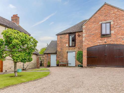 2 bed in Brailsford PK816