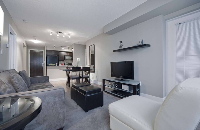 2 Bedroom/2 Bathroom Suite