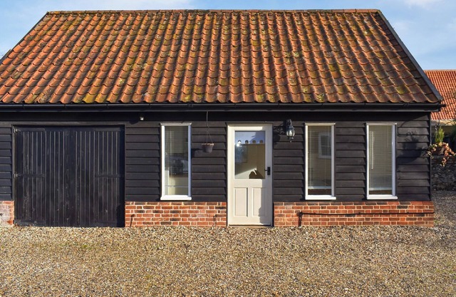 2 bedroom accommodation in Bury St Edmunds