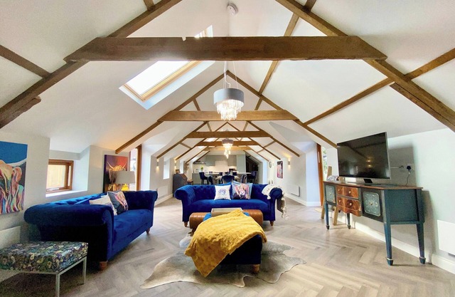 2 bedroom accommodation in Yate, near Chipping Sodbury