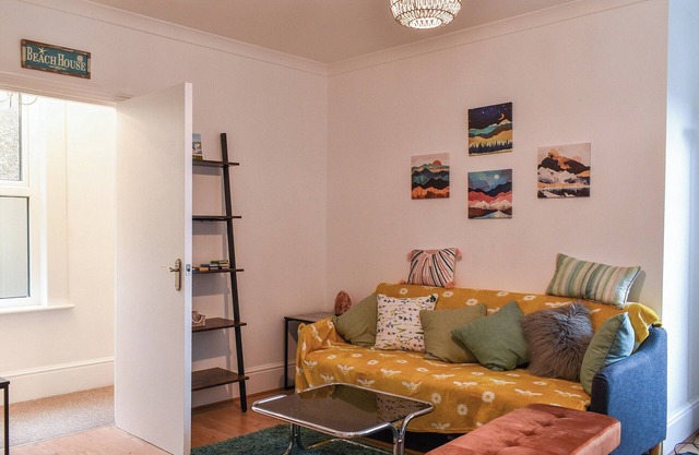 2 bedroom accommodation in Broadstairs