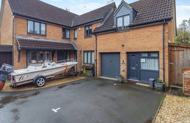 2 bedroom accommodation in Langstone
