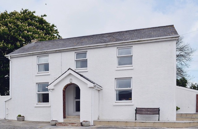 2 bedroom accommodation in Red Roses, near Tenby