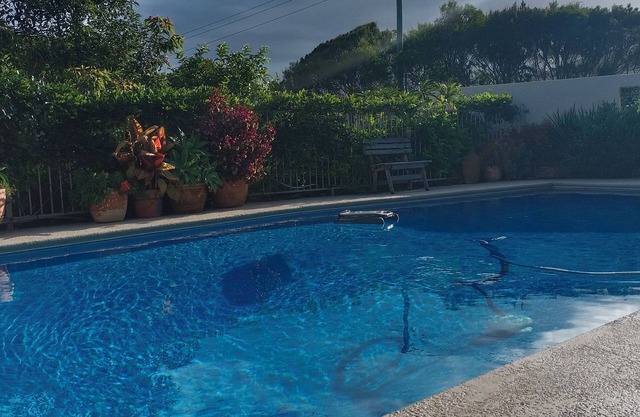 2 Bedroom Accommodation with lovely garden area. Pet friendly