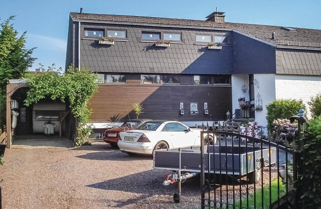 2 bedroom accommodation in Ense