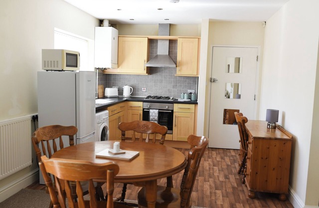 2-bedroom apartment with free parking in Canton, Cardiff