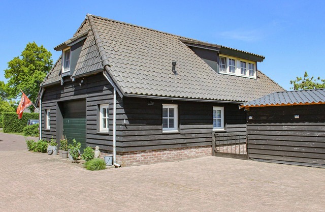 2 bedroom awesome home in Udenhout