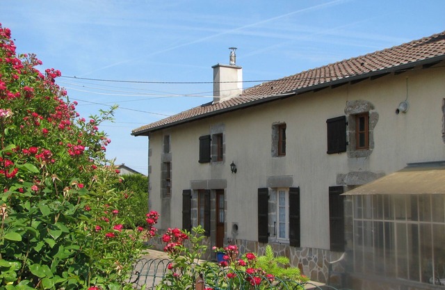 2 bedroom character gite en-suite great for walking, cycling and relaxing