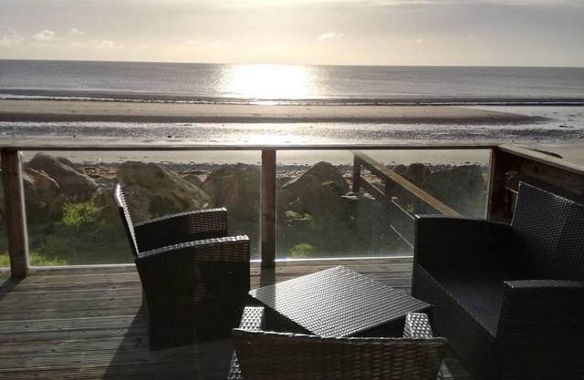 2 Bedroom Lodge, Beach Location, Fabulous Views