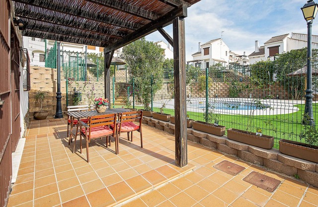 2 bedroom lovely home in El Ronquillo