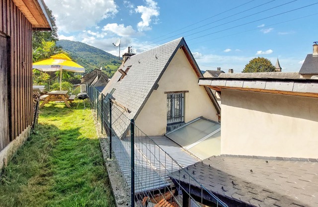 2 bedroom nice home in Asté