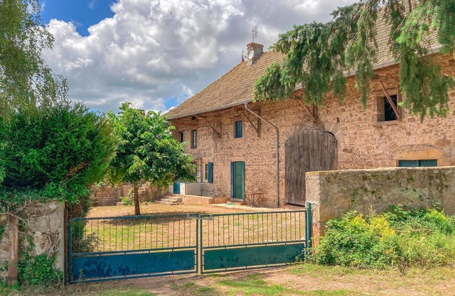 2 bedroom nice home in Trambly