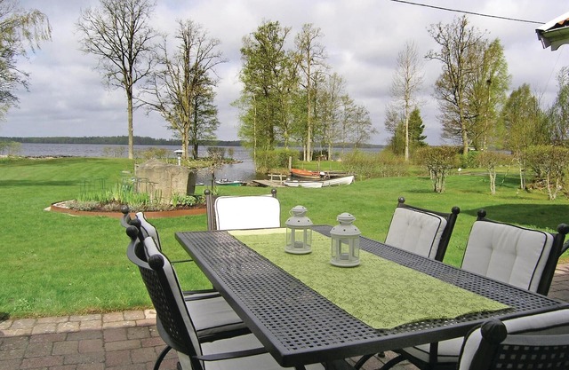 2 bedroom stunning home in Bor