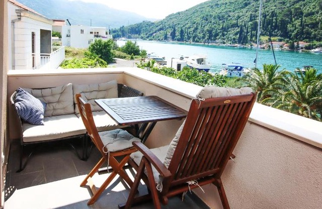 2 bedroom sunny apartment
