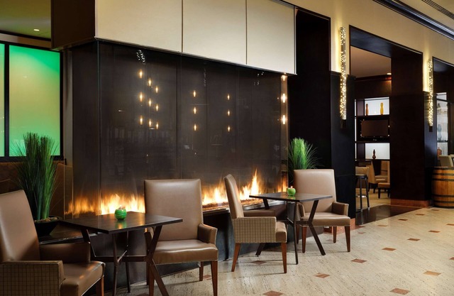 2 Connecting Suites at a 4⭐️ Hotel