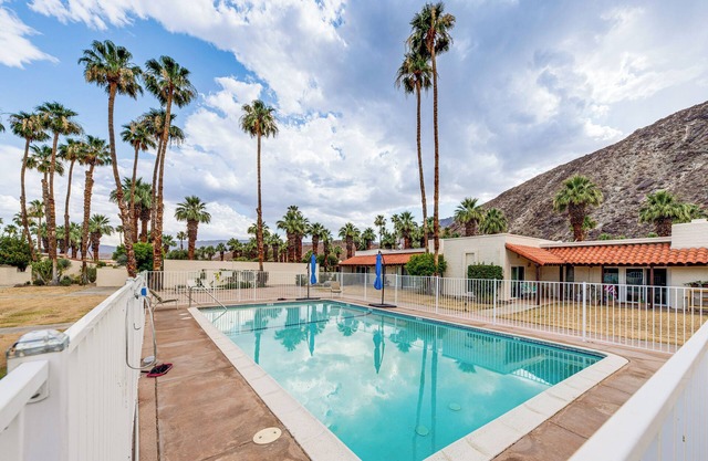 2 Mi to Galleta Meadows: Desert Golf Retreat!