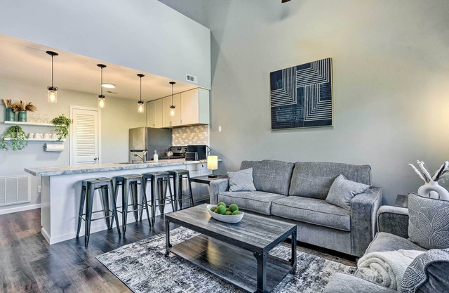 2 Mi to Waterpark: Vernon Township Gem w/Balcony
