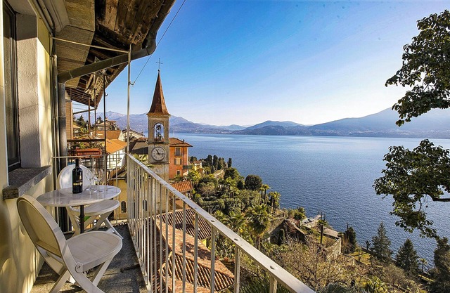 2-room apartment with balcony in a quiet and sunny panoramic location