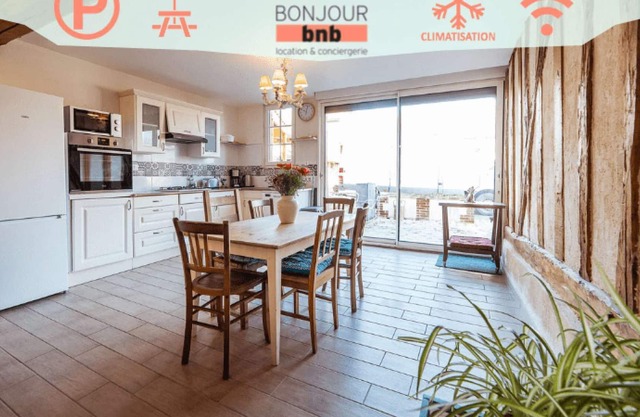 2 three-room apartments + large garden + parking