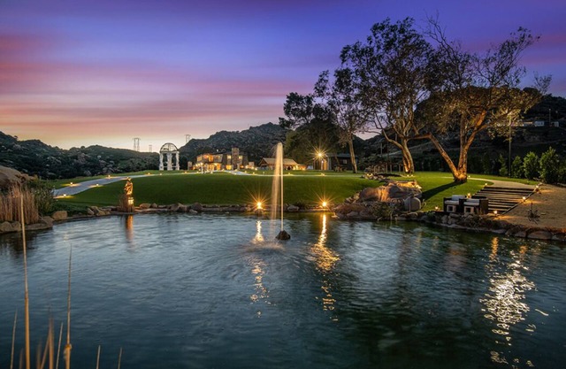 21+ Acre Private Retreat with Breathtaking Views of Los Angeles
