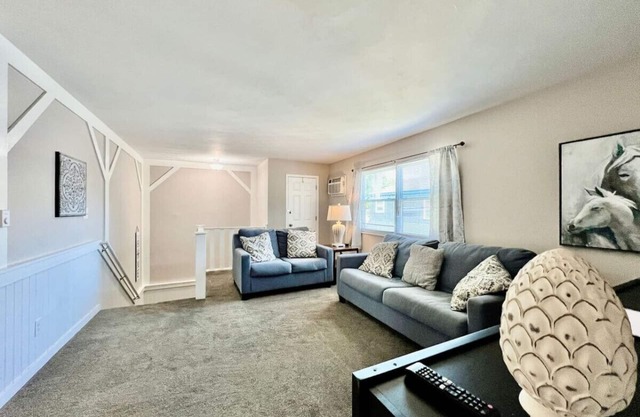 219 Maxwell St - Unit B · A great place to work and stay