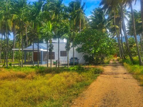 2BHK Cozy Homestay Near Isha , Chinmaya & Karunya University By Shivalaya