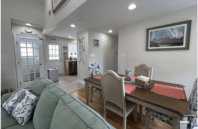 2nd Floor 2BR in Wildwood Crest