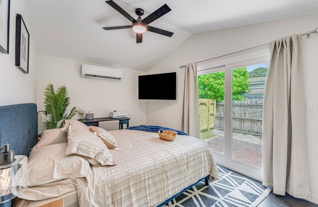 3/2 Home Close to Beaches and Heart of the city