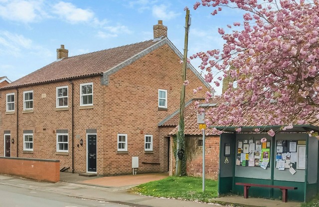 3 bedroom accommodation in Sheriff Hutton