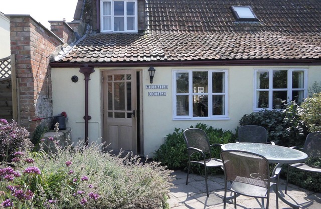 3 bedroom accommodation in Mark, Highbridge