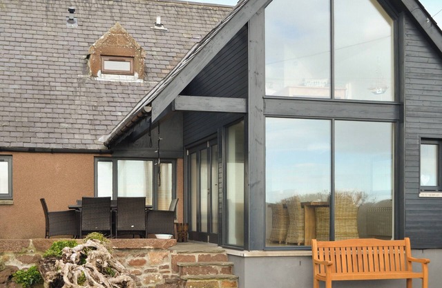 3 bedroom accommodation in Golspie