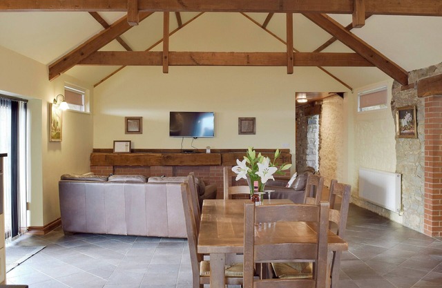 3 bedroom accommodation in Cwmbach, near Whitland