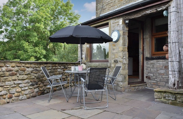 3 bedroom accommodation in Long Preston, near Settle