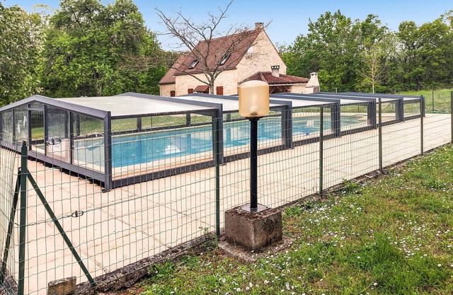 3 bedroom accommodation in Uzech