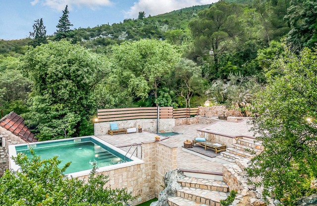 3 bedroom awesome home in Vrgorac