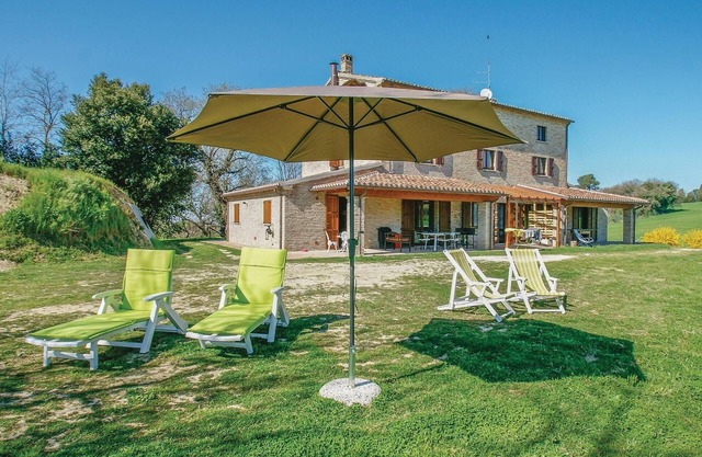 3 bedroom cozy home in Pesaro