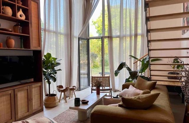 3 bedroom Duplex with garden