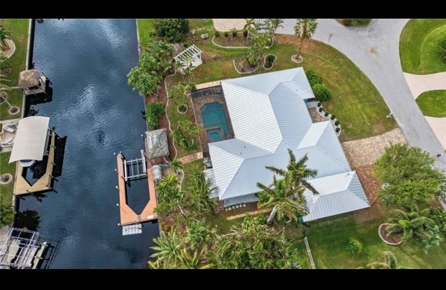 3-bedroom house in wonderful Cape Coral with AC, WiFi