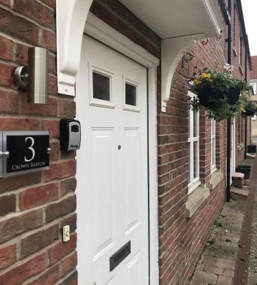 3 Crown Barton, Glastonbury