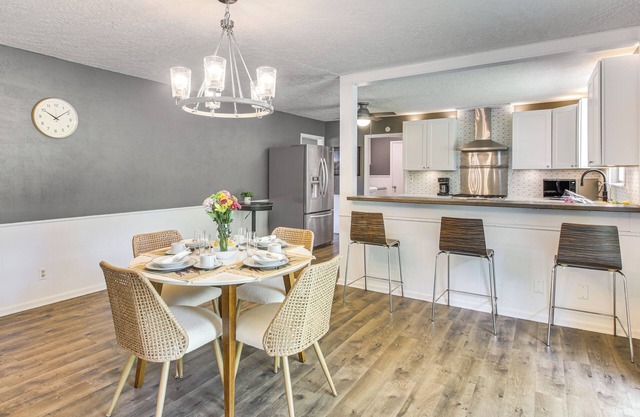 3 Mi to OU Campus: Norman Home w/Sleek Interior!