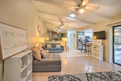 3 Mi to Philippe Park and Pier Stunning Retreat