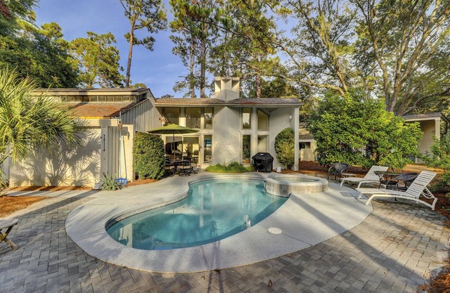 3 Scaup-Fido Friendly, 202 Yard walk to the Beach, Private HEATED Pool & Spa.