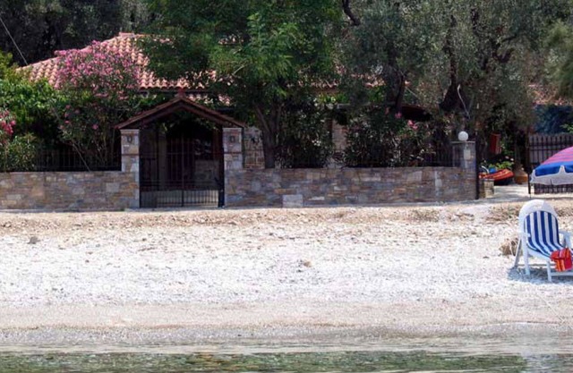 3 studios to the beach in Paou Pelion